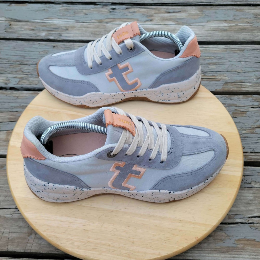 Taos Titan Canvas Sneakers Womens 7.5 US Grey Peach Trek Shoes Suede Hiking EUC